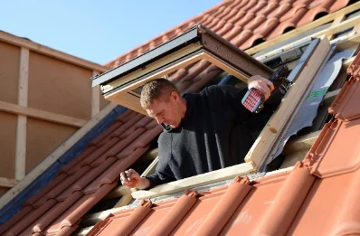 Pose de fenêtres de toit Velux à Amfroipret